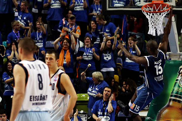 也在战略战 也在战略战